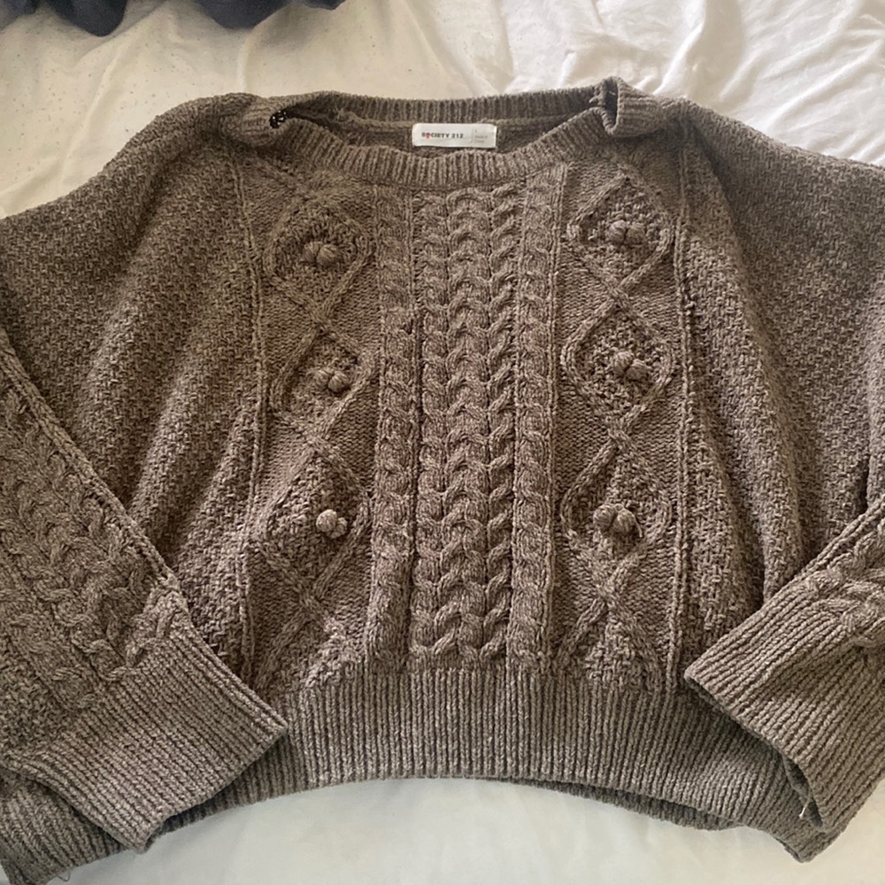 Society 212 dark green cropped sweater size large